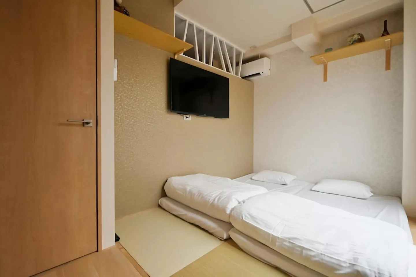 サカイマンション102 Apartment Osaka